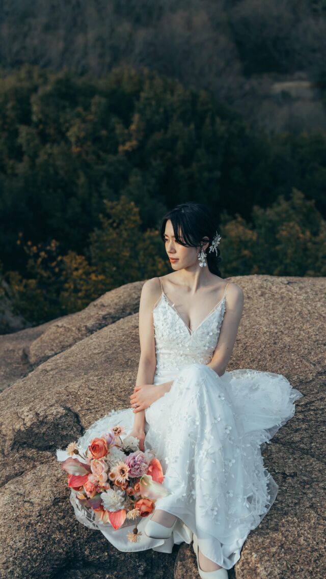 photo
@inofilm620 
accessory
@sweetribbon11 

dress / #alexandragrecco 

#weddingdress #importdress #weddingphotography #sustainability #ethical #ethicalwedding #インポートドレス #海外ドレス #サスティナブル #レンタルドレス #ドレス選び #エシカルウェディング #岡山花嫁 #広島花嫁 #香川花嫁 #関西花嫁 #岡山プレ花嫁 #広島プレ花嫁 #四国花嫁 #プレ花嫁さんと繋がりたい #結婚準備 #プレ花嫁準備 #岡山前撮り #広島前撮り #香川前撮り #神戸前撮り